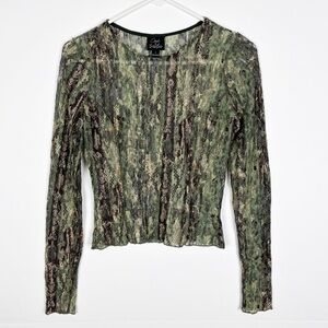 Oak & Trellis Top Size Small Nylon Mesh Snakeskin Long Sleeve